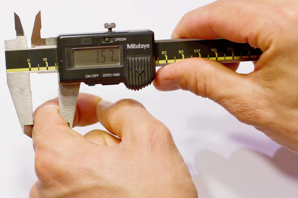 Messschieber für Fingerbehandlung Isele-Methode